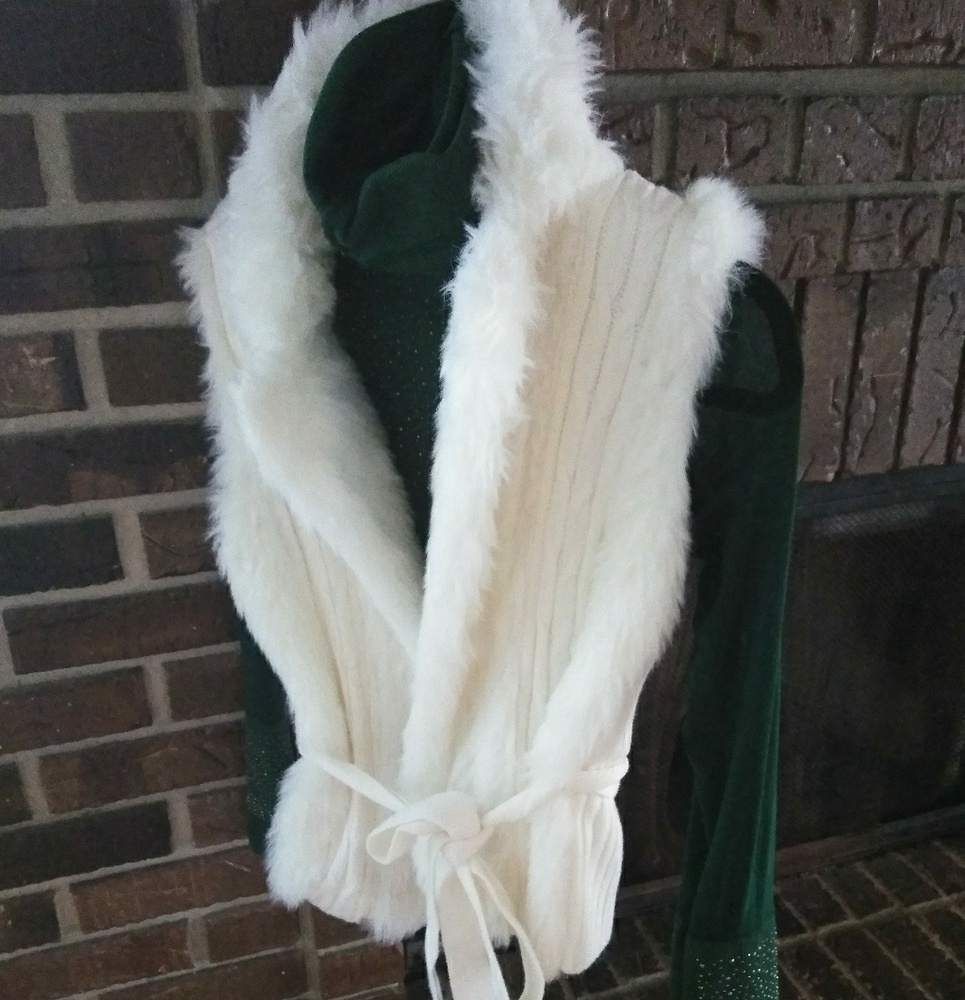 Beautiful coat ❤️ - Picture 2 of 5